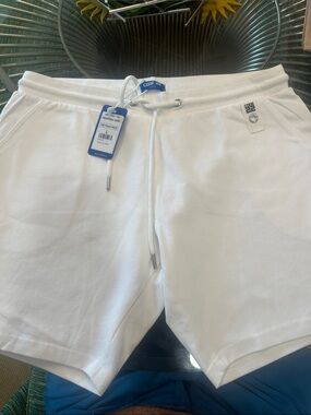 NWT Code 22 Men's White Athletic Drawstring Shorts